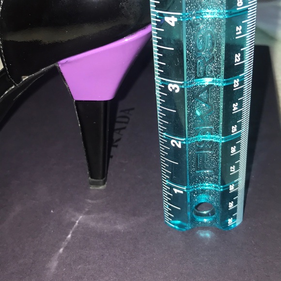 PRADA HEELS - Picture 7 of 7